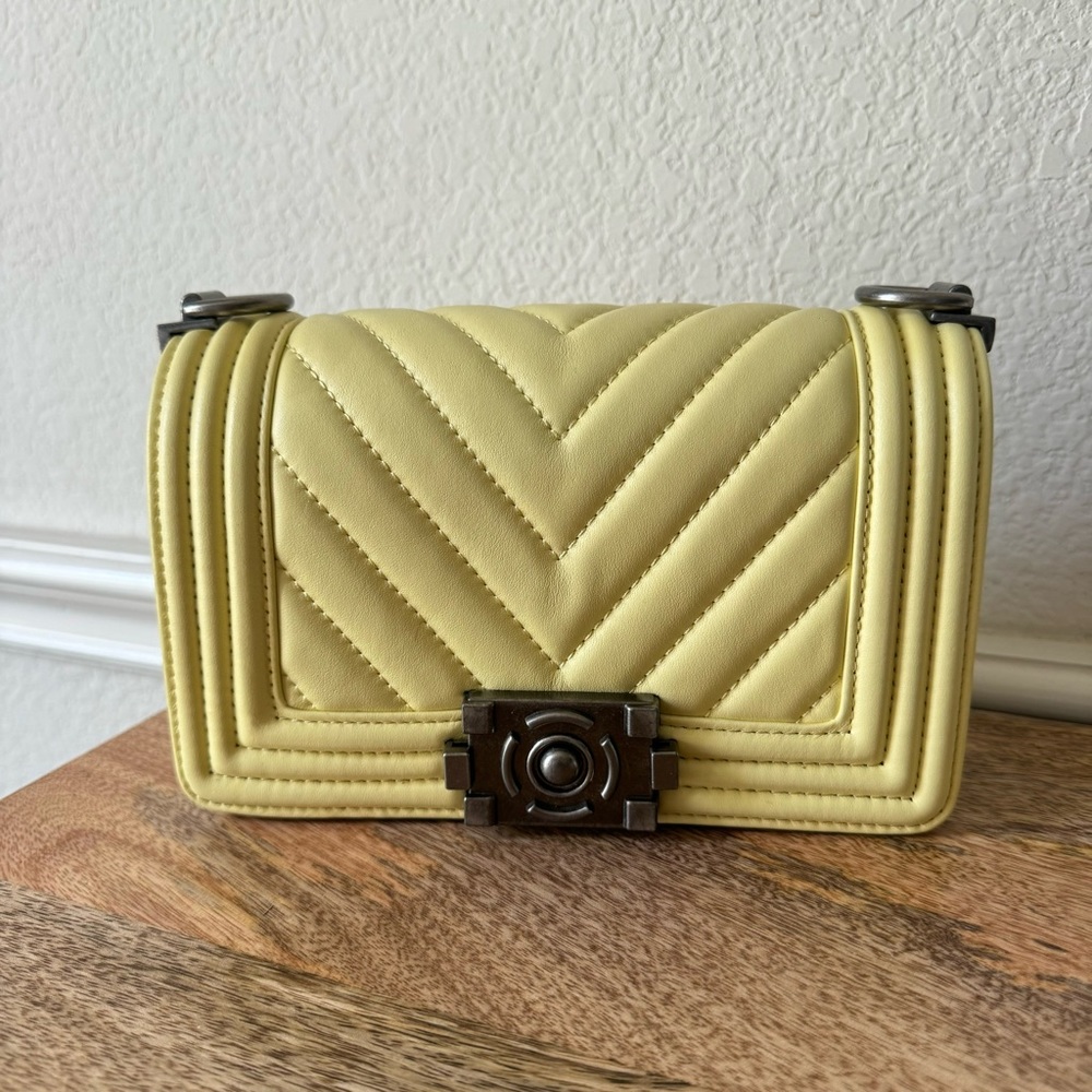 *READ Light Yellow Quilted Leather Chain Convertible Crossbody Shoulder Bag B7